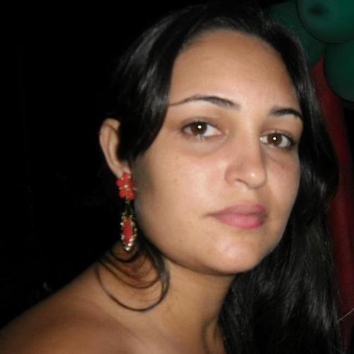 Eu... eu... nem eu mesmo sei. Nesse momento sei que metade d mim é poesia o verbo a saudade, do outro a luta,força e a coragem pra chegar no fim...