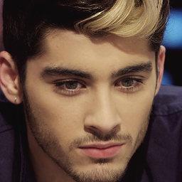 O amor que eu sinto por @zaynmalik é algo diferente, mas real. É algo que ninguém pode mudar, nem entender. 
Desde 1º de Novembro