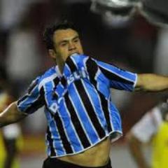 - Apenas um fanático pelo @gremiooficial  ‹з