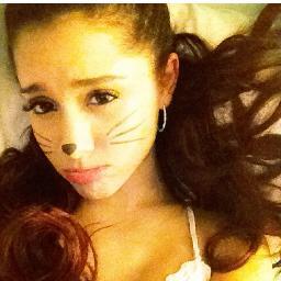 Ariana Grande é a minha vida eu amo muito ela, ela é Perfeita 3https://fbcdn-sphotos-c-a.akamaihd.net/hphotos-ak-snc7/301096_330274870401606_1286281509_n.jpg