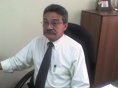 Advogado atuante desde 1982