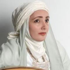 فنانة عربية  ولدت من جديد على يد الثورات العربية