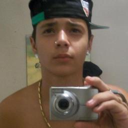 De cabeça erguida chegando lindo ;*