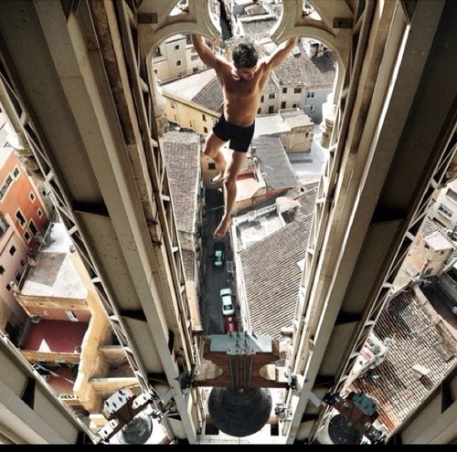 Llatzervalls's profile picture. Marejador de perdius ||*||