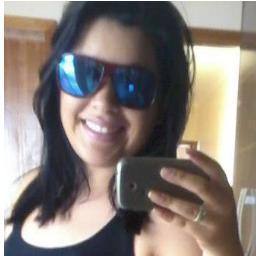 Nao me alimento de quases e nao me contento com uma metade. Nao Serei sua meio amiga e nem te darei meu quase amor ... Tudo ou e nada. . - Marilyn Monroe.
