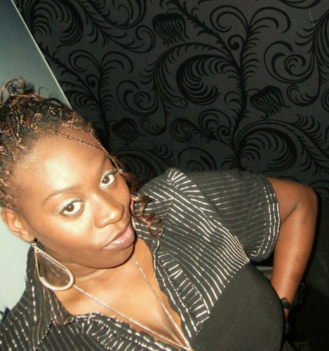 Shhhez's profile picture. living drama queen and all round entertainer. singer/songwriter, actor, script writer, workshop facilitator and director