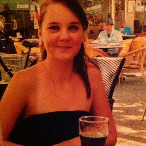 AnniHoney's profile picture. 