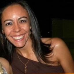 CANTORA, COMPOSITORA, MUSICISTA E INTRUMENTO NAS MÃOS DE DEUS PRA TOCAR OS CORAÇÕES ATRAVÉS DA ARTE...A música vai além de mim
....