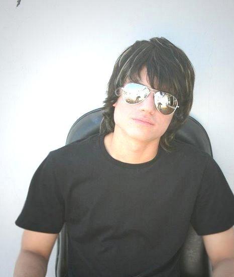 thesundayblood's profile picture. 