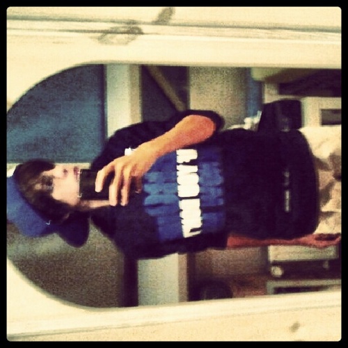 Hey, ik tweet random & tiener & @_iiNDO is mijn persoonlijke account♔(☆☆☆☆☆ sterren account!)♔Contact: hansSB_1602@hotmail.com x