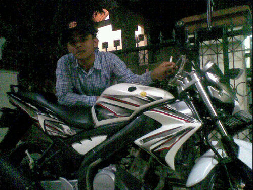 Yang penting happy....