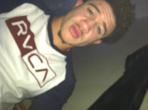 JUST_2_LIGHT's profile picture. iG:just_2_light #VSU