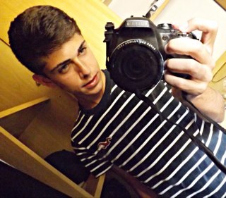 Não tenho tempo pra mais nada , ser feliz me consome muito ;D !