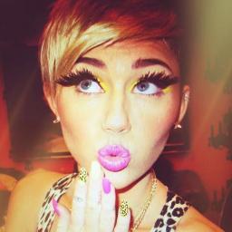 '' my fans are my family :)'' 
Vamos Irradiar O Amor , 1123
