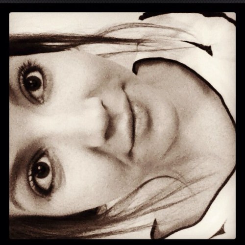 im leash|17|happily taken :) follow me :) i retweet random tweets i like :)