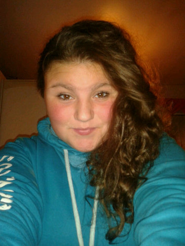 Follow me and ill follow bak:* its me jadeey;)