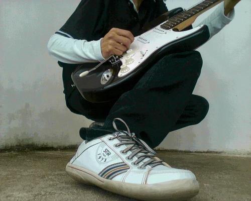 charlesfrancell's profile picture. sou cntor compositor e guitarrista        
http://t.co/9YhfvG7R
http://t.co/C63hbJAd