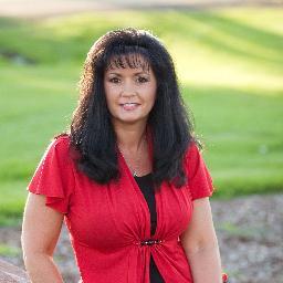 vickivashti's profile picture. On a mission to teach and empower individuals about skin care, health and wellness and to create a life filled with freedom.