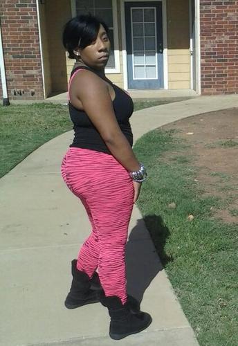 i dnt fck wit alot off ppl i take care of my son n handle my bizz...