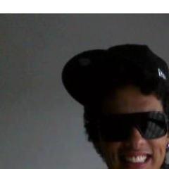 uh uh papai chego!!!!!!! só contando os plaque de 100, 100% morenão
