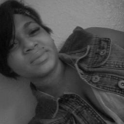 This Money Got My Mind Gone So Fuck Yu And Yu This Money Is Wat Im Tryna Get, But FOLLOW My Riqhthand @PrettyOle_Mecia , &My MainBitch @ThaFuqkinTopic