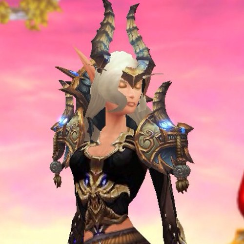 A healing priest who enjoys melting faces in Shadow far too much.