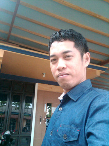 amorsanggo's profile picture. Slowly