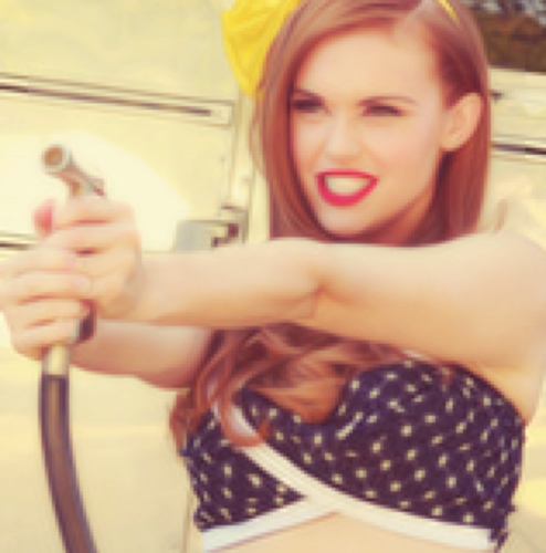 | Seventh Year | Hufflepuff | Hyper ginger. Niece to Lupin, heh. Candy is really good. Woof. •Hp2ndGen•