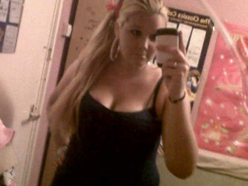 diivaa070's profile picture. PrincessDesteney&PrincessKayleigh my schatjes nooit meer zonder me princessje iloveeuu ('ll)