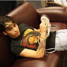 just close your eyes and enjoy the roller coaster that is life . :) x


AMAZAYN :)
