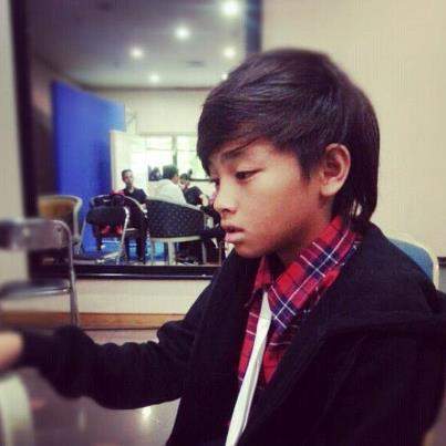 Hallo Alovers :) ini akun twitter baru aku ,, yg @AlvaroMaldini1 masih kupake kok:).. NO PARODY