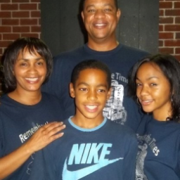 Formerly New Orleans & Oklahoma.....Husband, father of son & daughter, internet marketing enthusiast... (http://t.co/S4ZA7R1EmA)