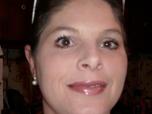 MoMMyoF3iNLa's profile picture. 