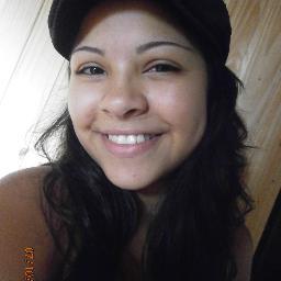 Eu posso ter mil problemas e mil motivos para desistir.Mas só uma razão me faz  querer continuar:DEUS