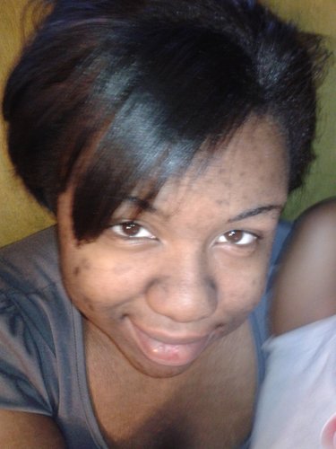 Im 20 yrs old..im frm dha boot...enjoy doin many of things: shopping,hanging with myii friiends,danciin,and chiilin ..!!:)