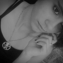 FreeStep :3     
                           Evanescence ,Avenged*-*
Skype: thiffholanda