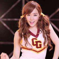 SNSD Tiffany, SHINee Minho, EXO D.O, Super Junior Kyuhyun, 2NE1 Dara,F(X) Sulli,  Miss A Suzy, IU .
Follback ? Just Mention :)