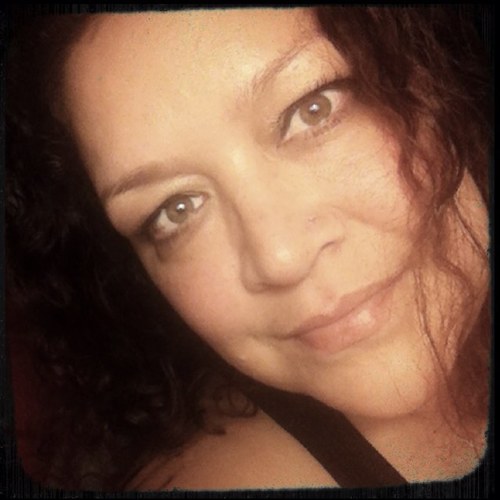 Jewelry designer and artist, that specializes in Steampunk Design