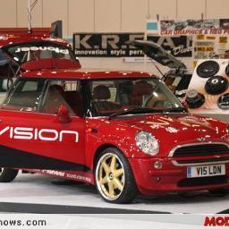 moodenascyti's profile picture. 