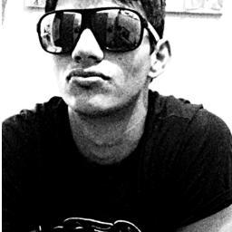 Felipe Campos de Oliveira, jogador de futebol profissional, modelo, ator, diarista, cover do Magal, dançarino de salsa, humorista .. e um poquinho mentiroso ;D