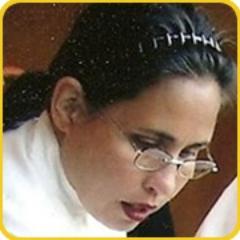 Fashion designer turned Jewish turned chef, kosher caterer no less. Go figure! Filipino, Chinese, French Canadian meets Jewish food..and makes it good!