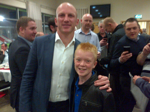 i love playing rugby for miners i tweet what i feel like,you follow me i will follow you :P