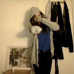 Directioner | Belieber | Beadlesbabe | Simpsonizer | Smiley | Selenator
Dream big and live your life like it's your last ♥