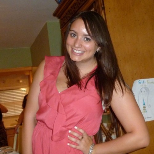 juliasitler's profile picture. live. laugh. love.