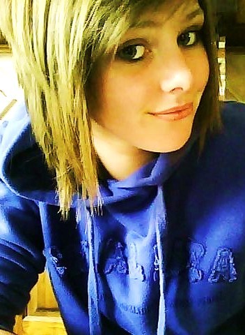 AnneDeCraemer's profile picture. Herinner gisteren,
Denk aan morgen, 
Maar leef vandaag ! 
In this life, you have to STAY STRONG __ !