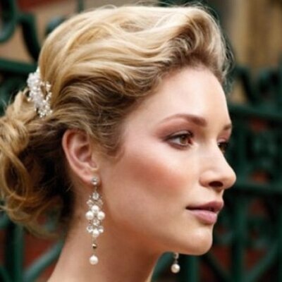 Profile Picture of Julia Green (@juliagreen123) on Twitter