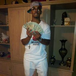 Money on my mind so if u aint talkin bout money you aint tlkn bout shit RT! #TeamWinnersCircle