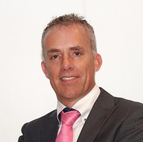 hgrootkoerkamp's profile picture. Zakelijk: actief in enerverende pluimveesector. Prive: llse en 5 prachtige opgroeiende kids | fietsen | skien.