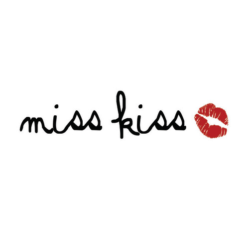Pulseras muy lindas. Haz tus pedidos a misskisspedidos@gmail.com.
