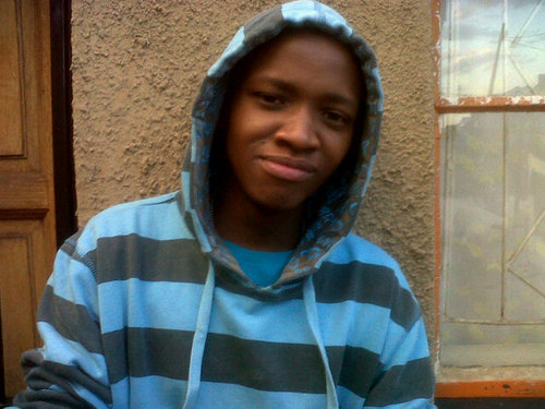 Not gay dig crazy nd fun people esspecially chick